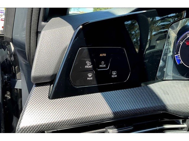 New 2026 Graphite Gray Metallic Volkswagen 2.0T image 14