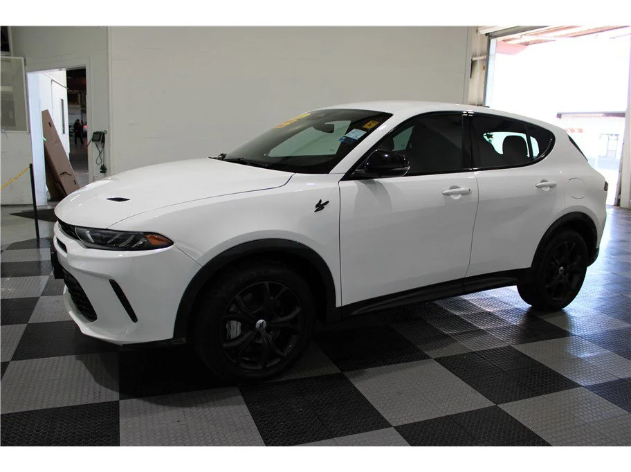 2024 Dodge Hornet R/T - Photo 13