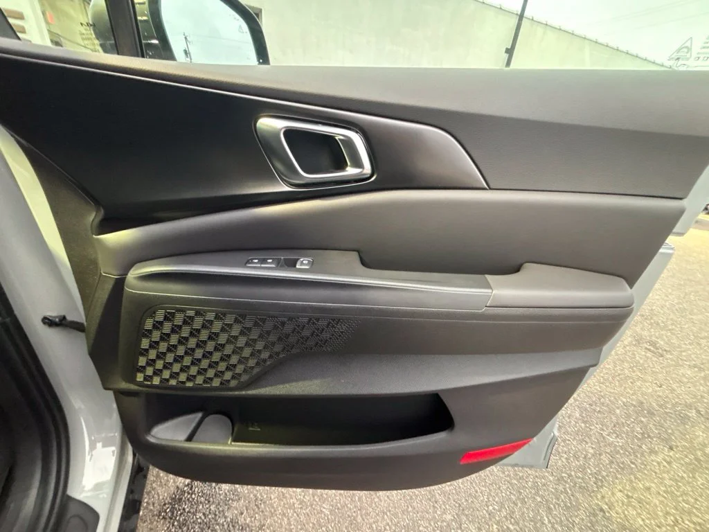 Used 2026 Silver Kia SX image 23