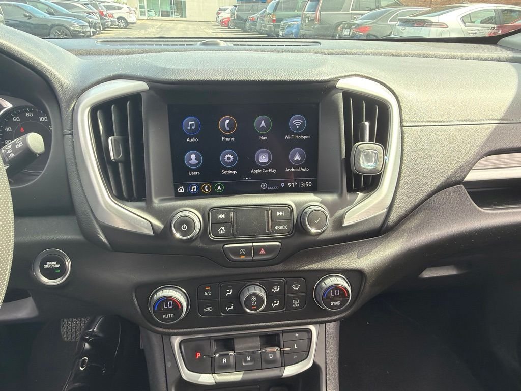 Used 2024 White GMC SLE image 9