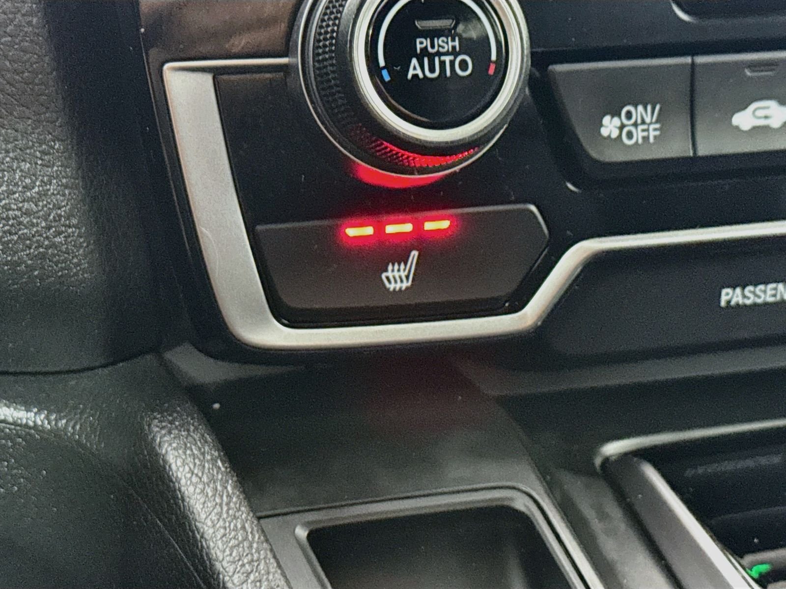 Used 2019  Honda EX image 19