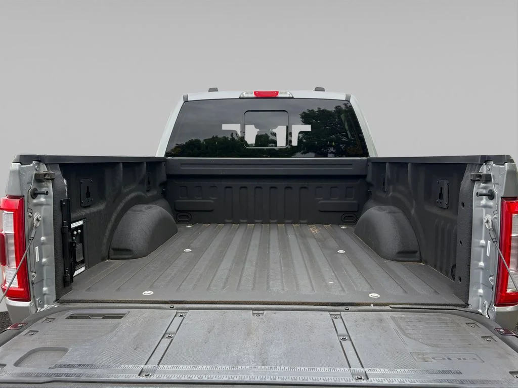 Used 2023 Silver Ford Lariat image 15