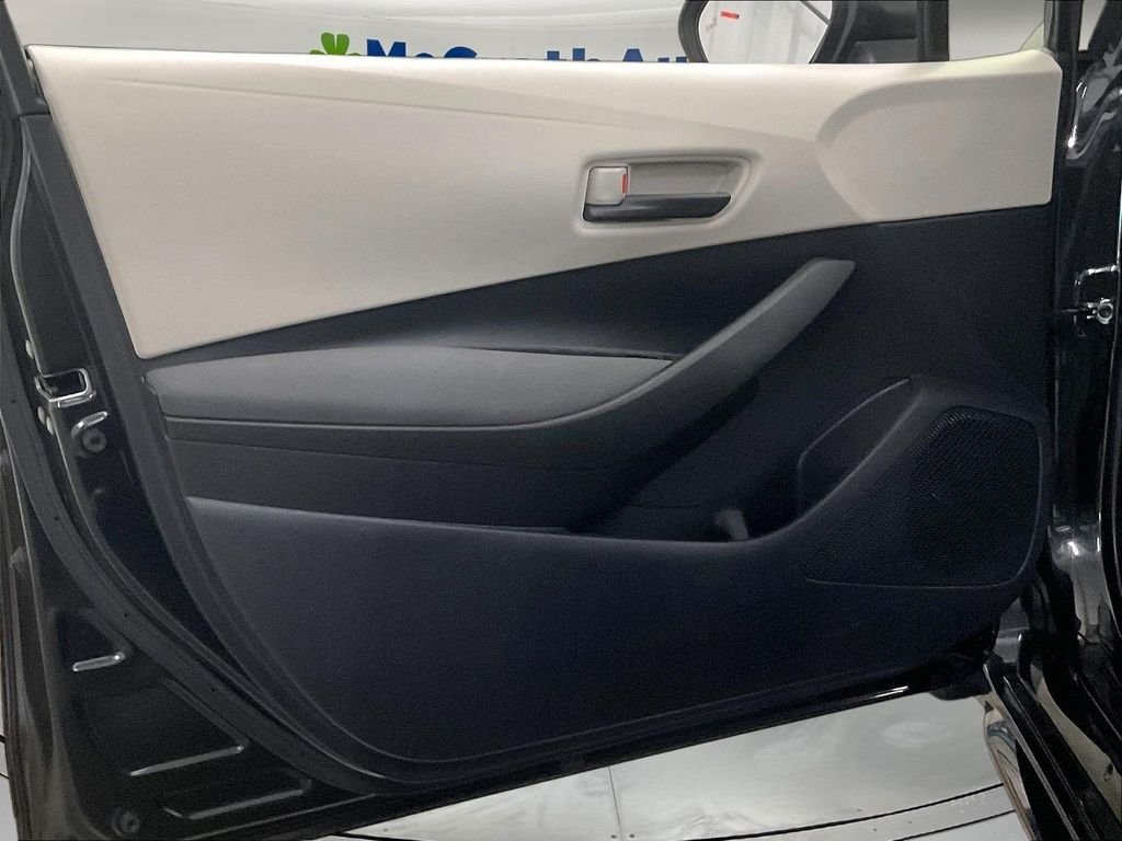 Used 2022 Black Toyota LE image 27