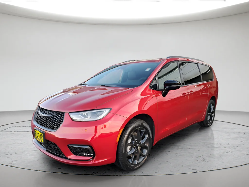 2026 Chrysler Pacifica Limited AWD's photo