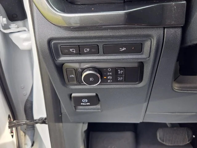 Used 2023 White Ford XLT image 28