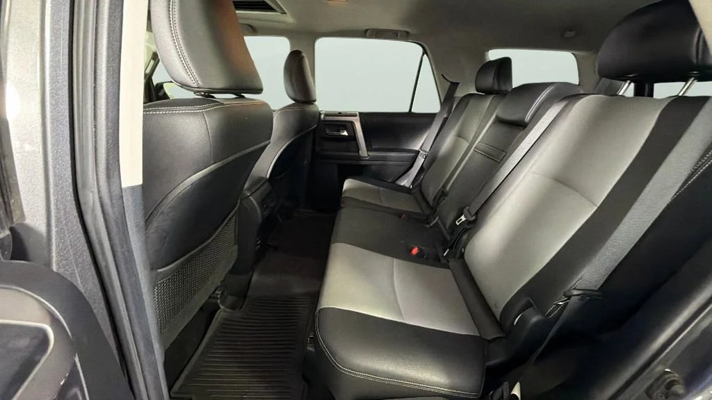 Used 2017 Gray Toyota SR5 image 26