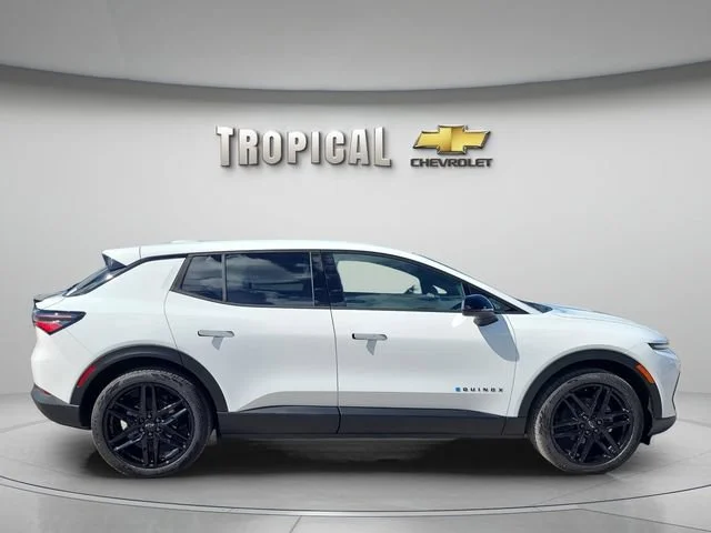 New 2026 Summit White Chevrolet LT image 6