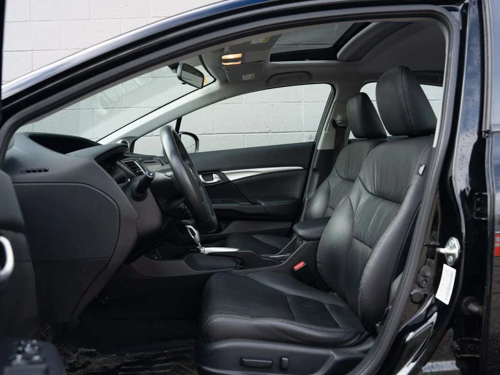 Used 2014  Honda EX-L image 17