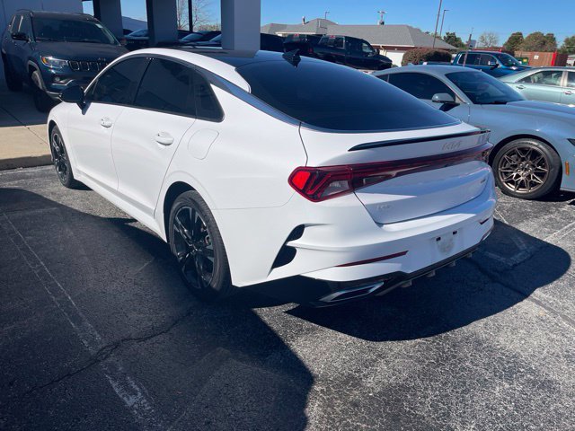 Used 2023 White Kia GT-Line image 5
