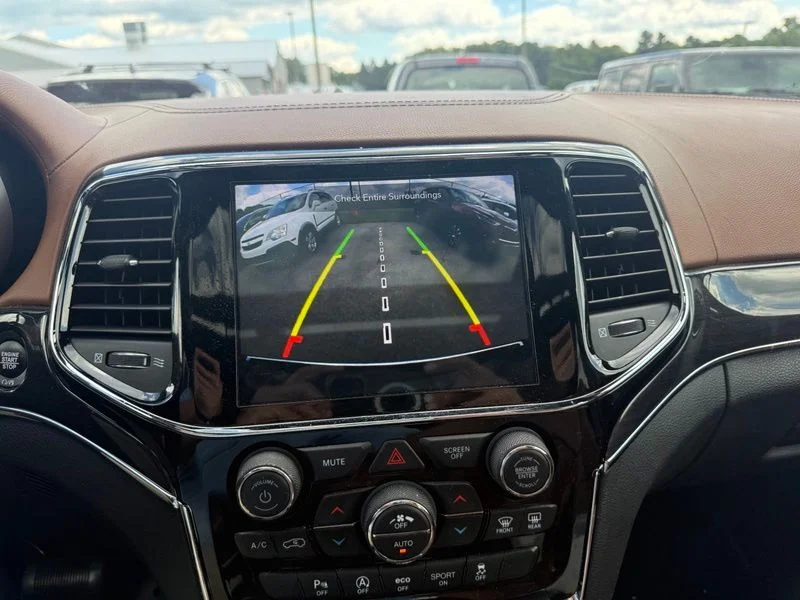 Used 2020 Black Jeep Overland image 14