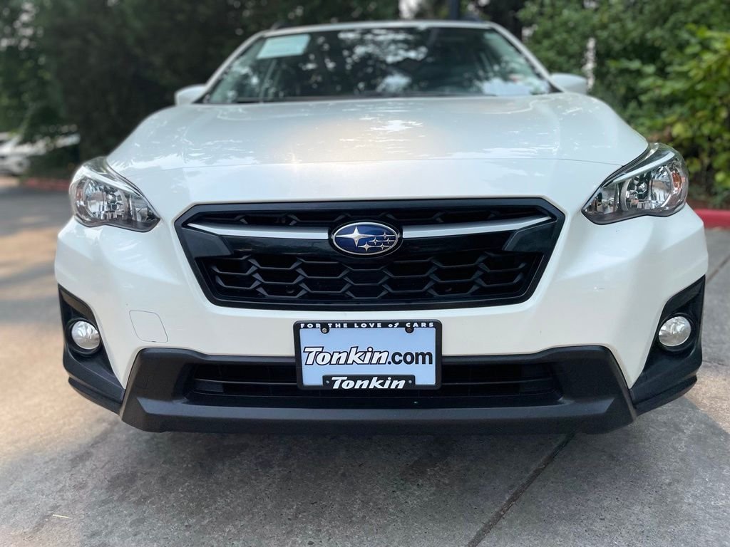 Used 2018 Crystal White Pearl Subaru 2.0i Premium image 8