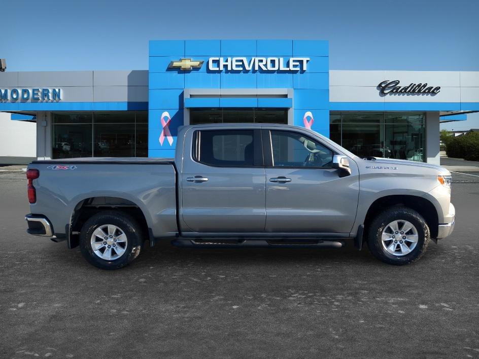 Used 2023 Sterling Gray Metallic Chevrolet LT image 5