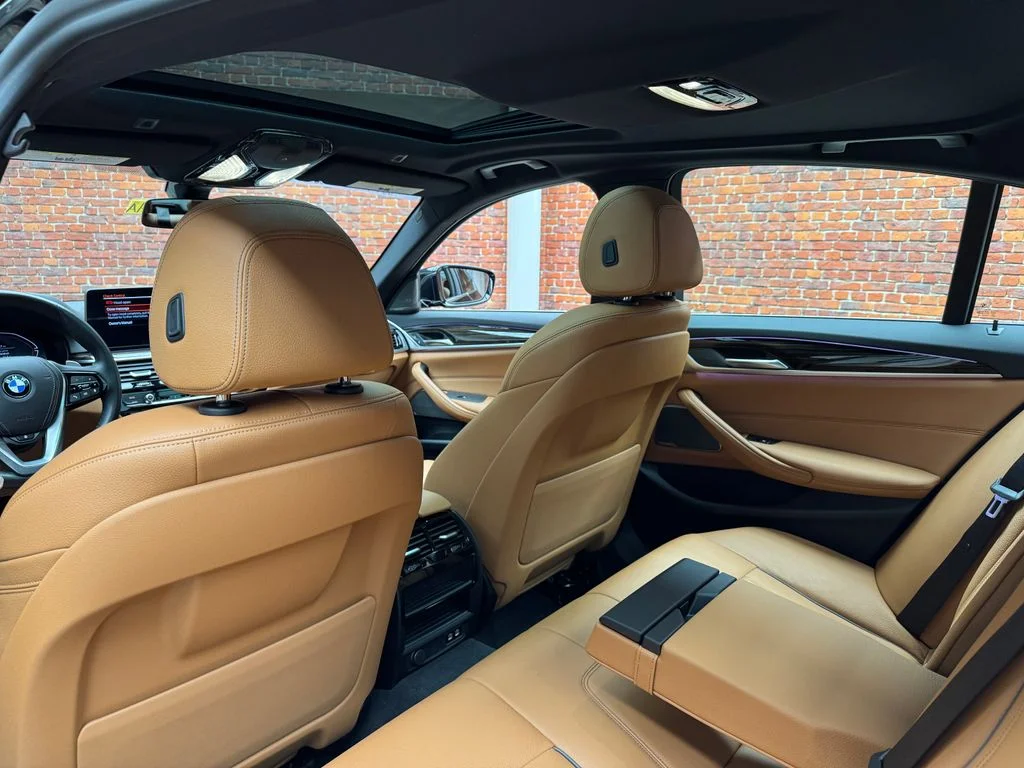 Used 2022 Black BMW 540i xDrive image 26