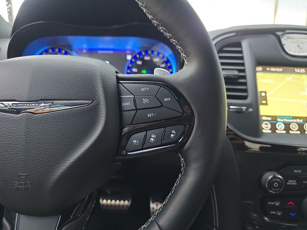 Used 2023 Black Chrysler C image 22