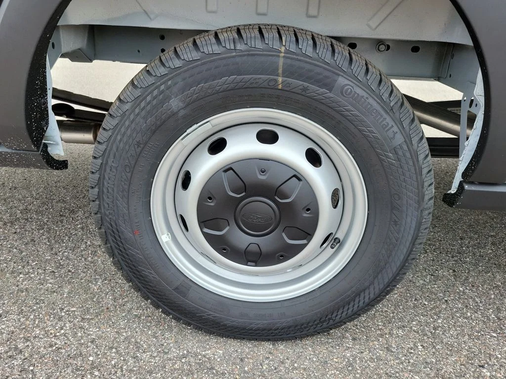 New 2026 Oxford White Ford Cargo Van image 6