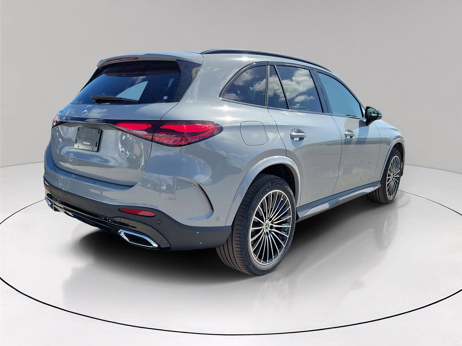 New 2026 MANUFAKTUR Alpine Grey Mercedes-Benz GLC 300 image 35