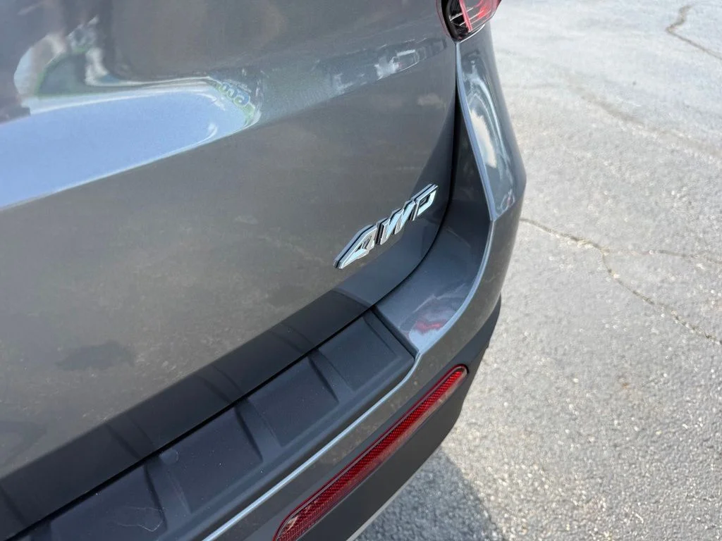New 2026 Carbonized Gray Metallic Ford Active image 42