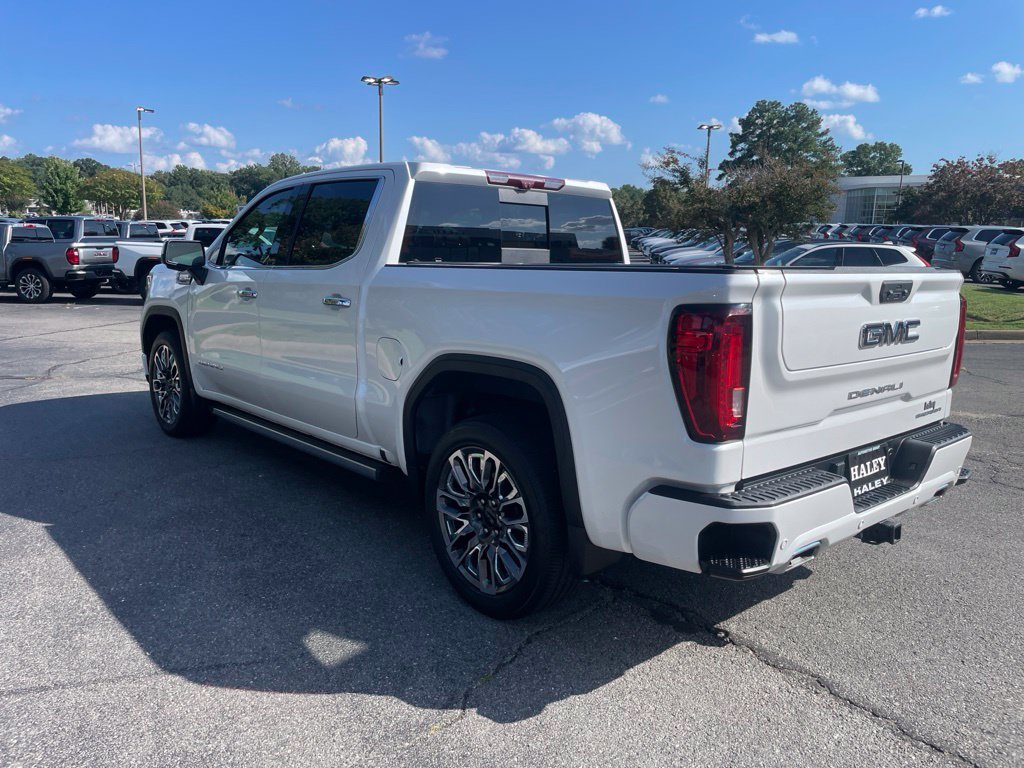Used 2024 White GMC Denali Ultimate image 4