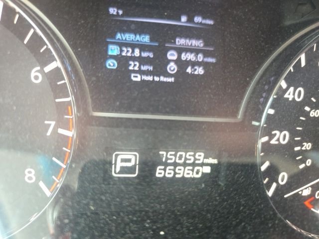 Used 2015  Nissan 2.5 S image 10