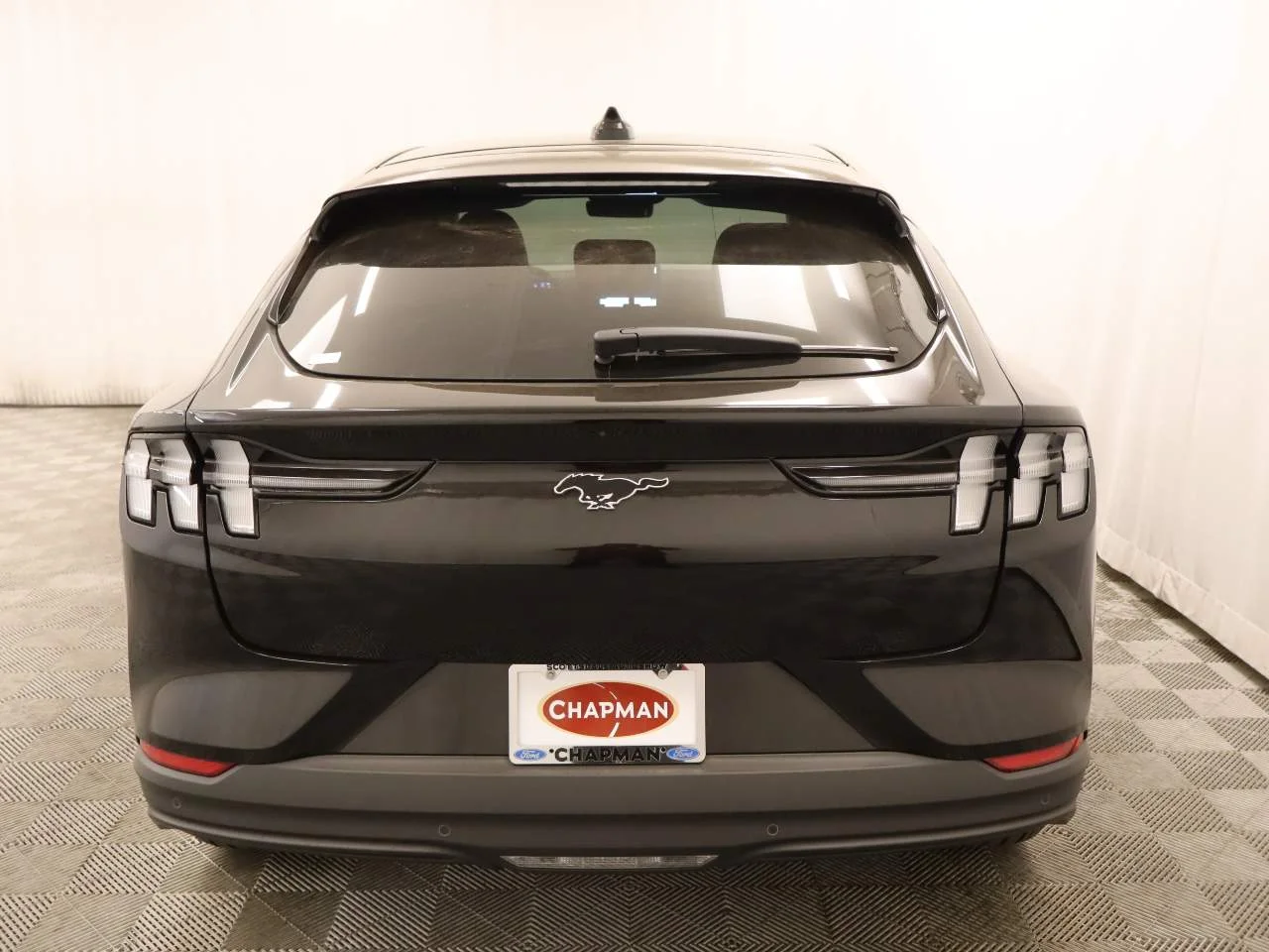 New 2026 Shadow Black Ford Select image 5