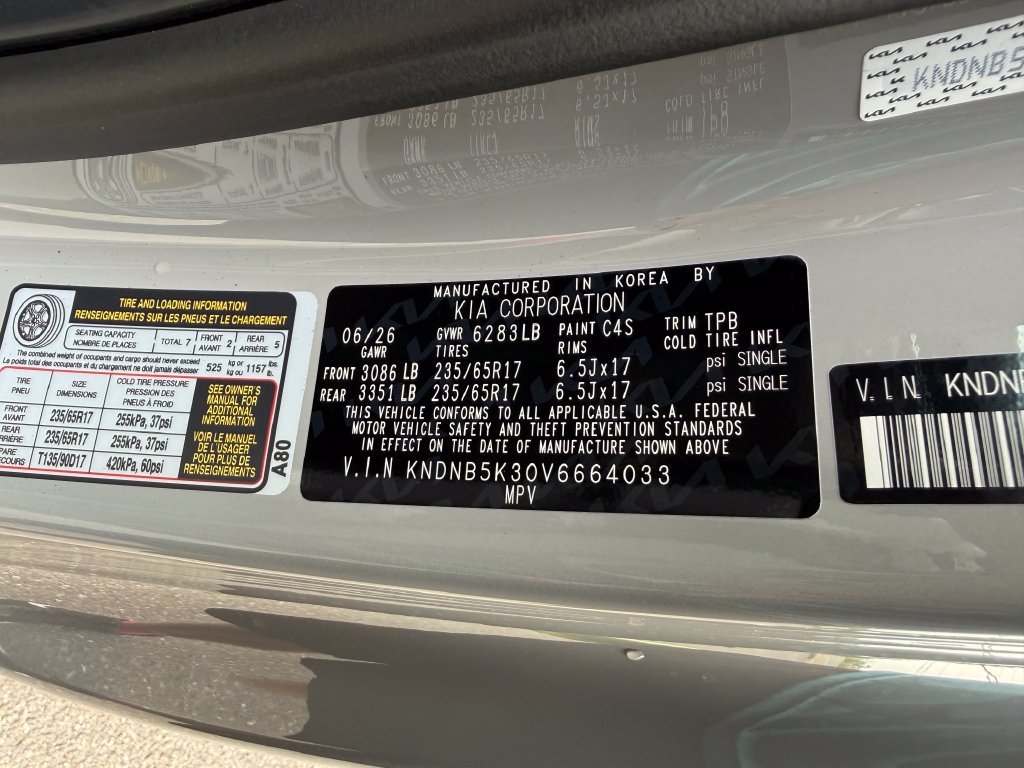 New 2027 Ceramic Silver Kia LX image 17