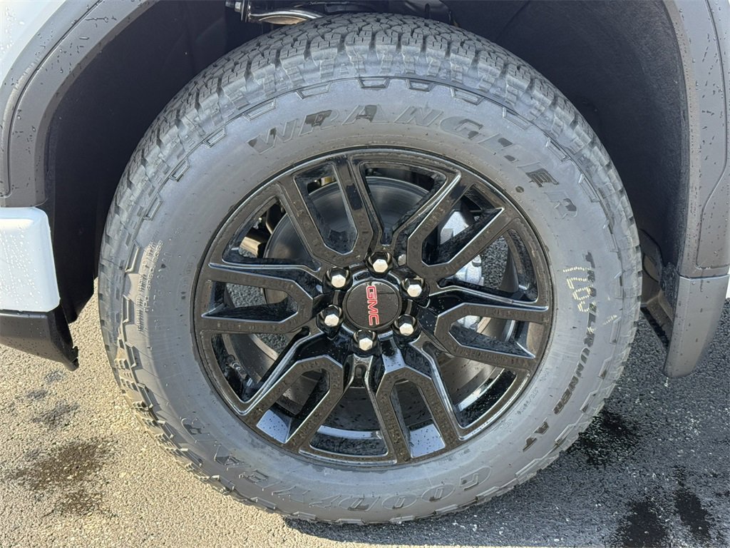 2026 GMC SIERRA - Image 9