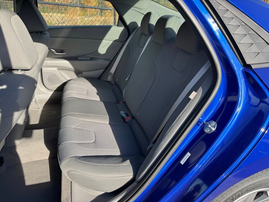 2026 Hyundai Elantra SE - Photo 17