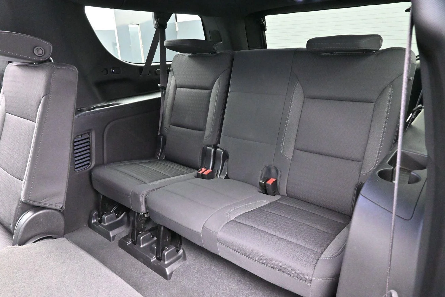 Used 2023 Onyx Black GMC SLE image 31