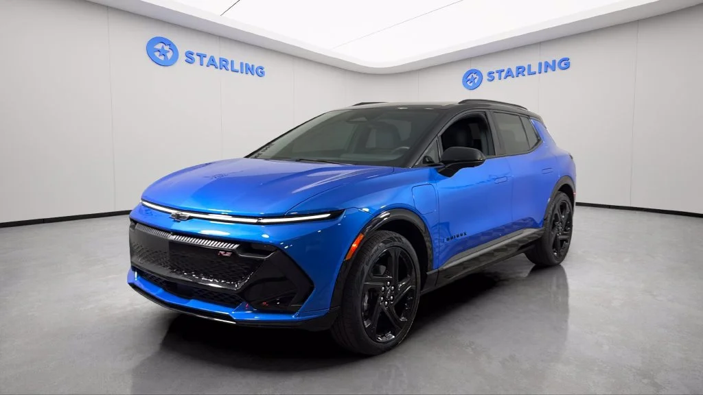 Used 2025 Riptide Blue Metallic Chevrolet RS image 17