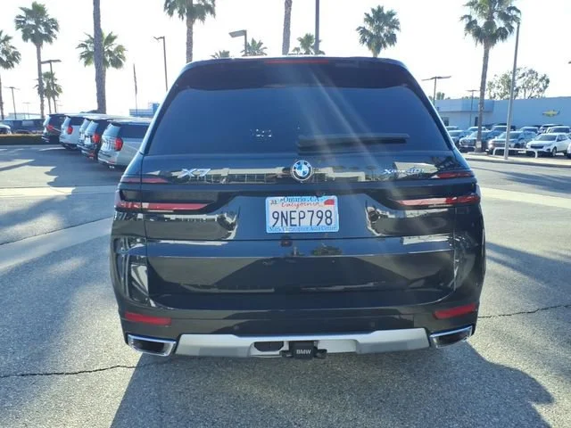 Used 2025 Black BMW xDrive40i image 5