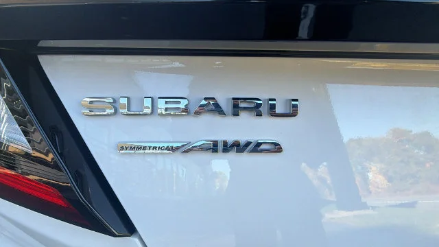 Used 2024 White Subaru Base image 12