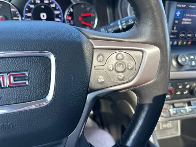 Used 2021 White GMC AT4 image 21