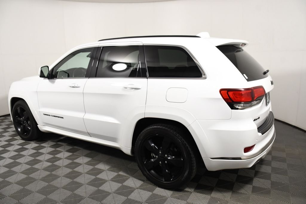 Used 2015 Bright White Clearcoat Jeep Overland image 3