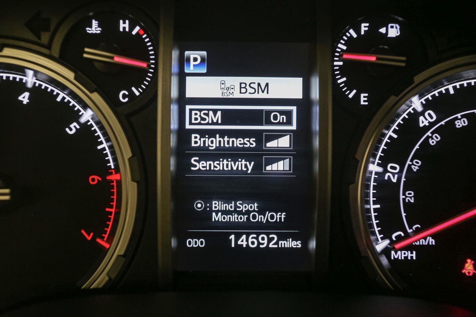 Used 2024 Ice Cap Toyota TRD Off-Road Premium image 38