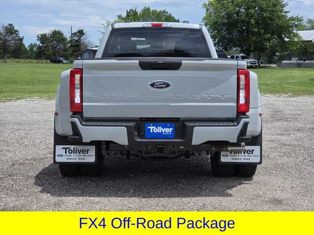 New 2026 Avalanche Ford F-350® XL image 6