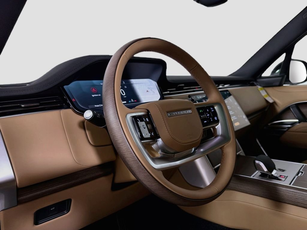 New 2026 Belgravia Green Land Rover SE LWB 7-Seats / V8 image 9