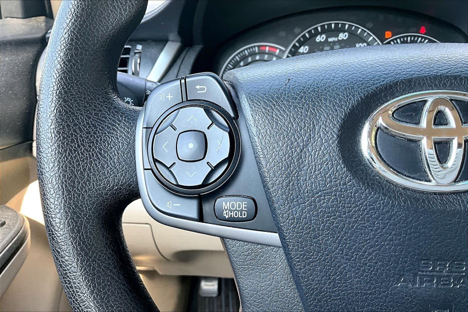 Used 2012 Super White Toyota LE image 21