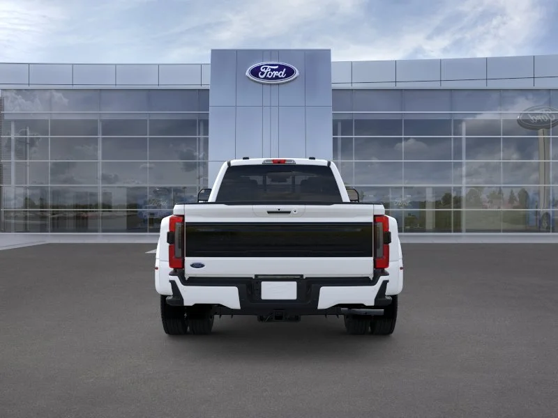 New 2026 Star White Metallic Tri-Coat Ford F-450® Platinum® image 55