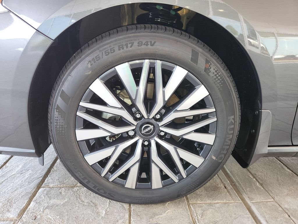New 2026 Gray Nissan 2.5 SV image 21