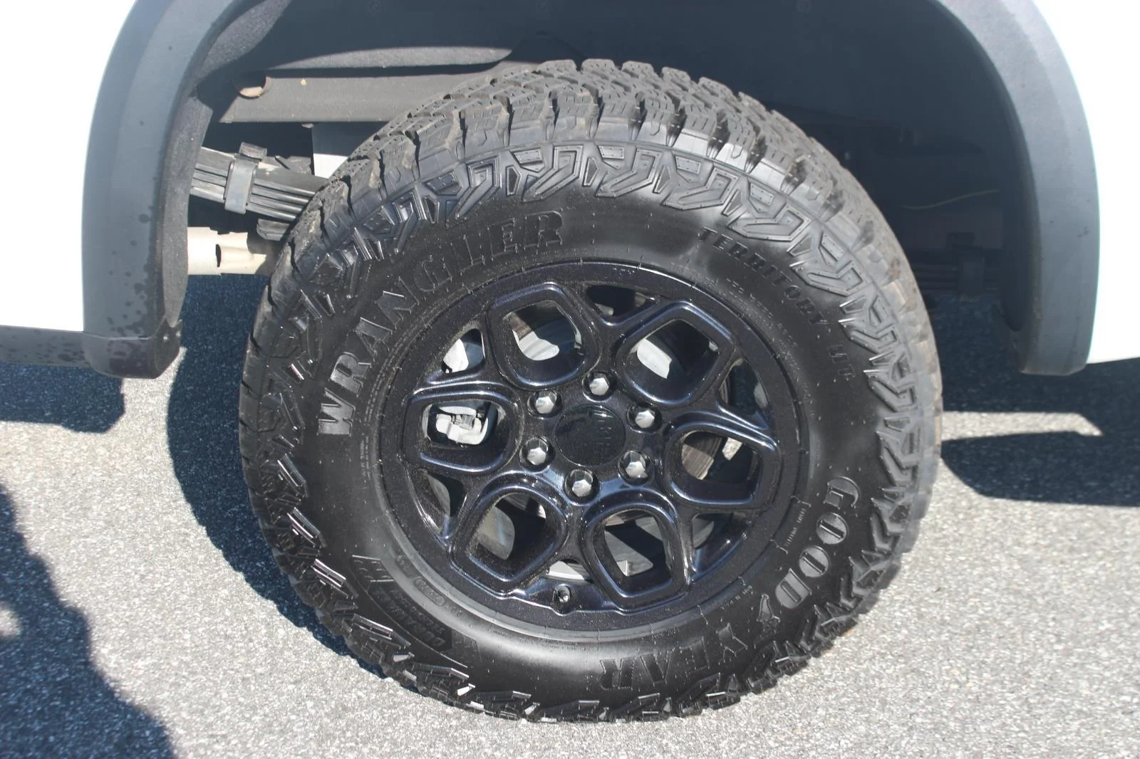 Used 2024 Summit White Chevrolet ZR2 image 42