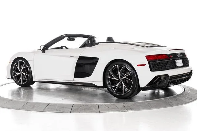 Used 2023 Ibis White/Black Roof Audi V10 performance image 3