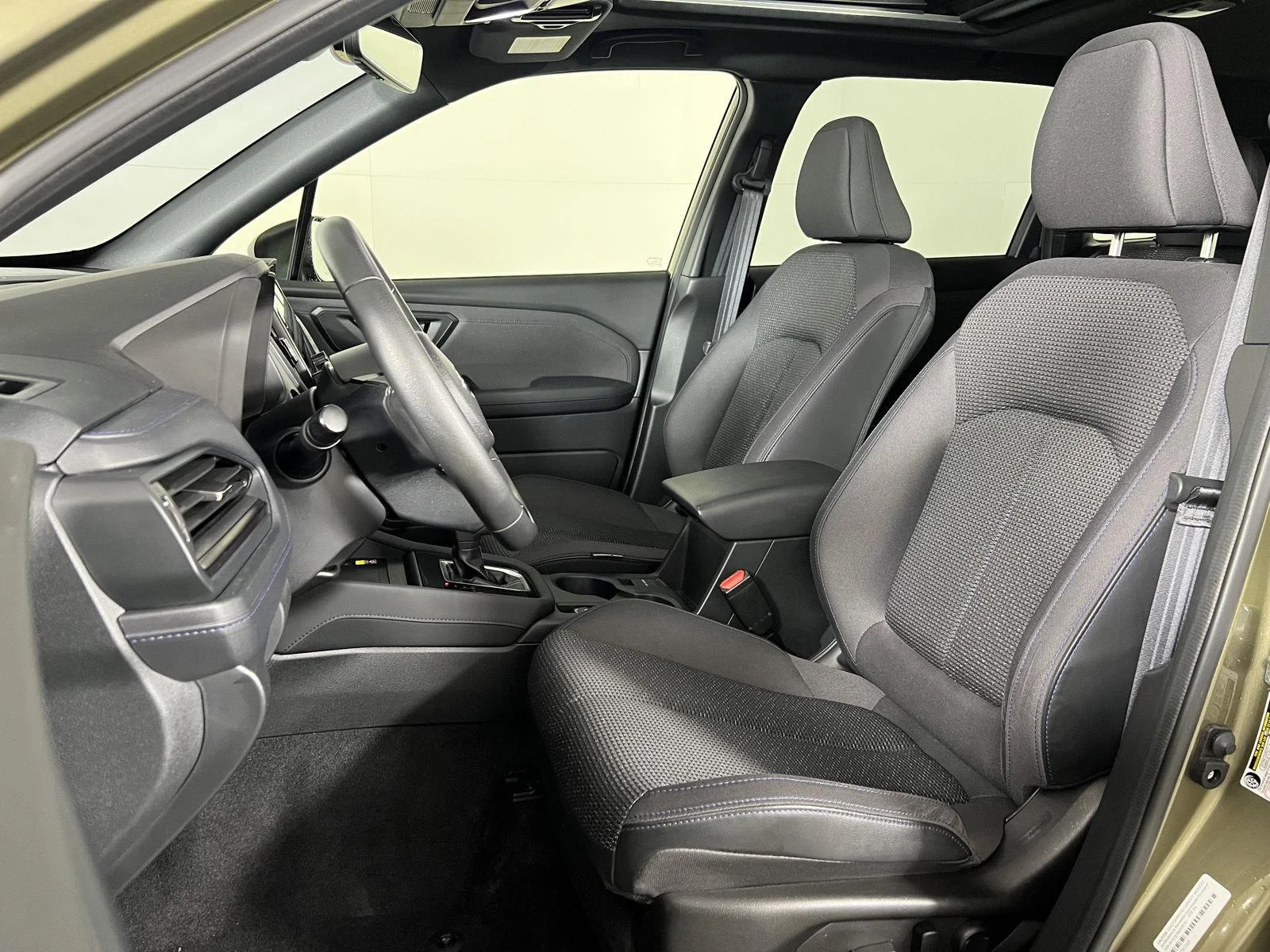 Used 2025 Autumn Green Metallic Subaru Premium image 15