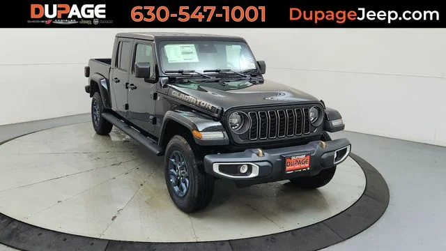 2026 Jeep Gladiator 85th Anniversary Edition Auto's photo