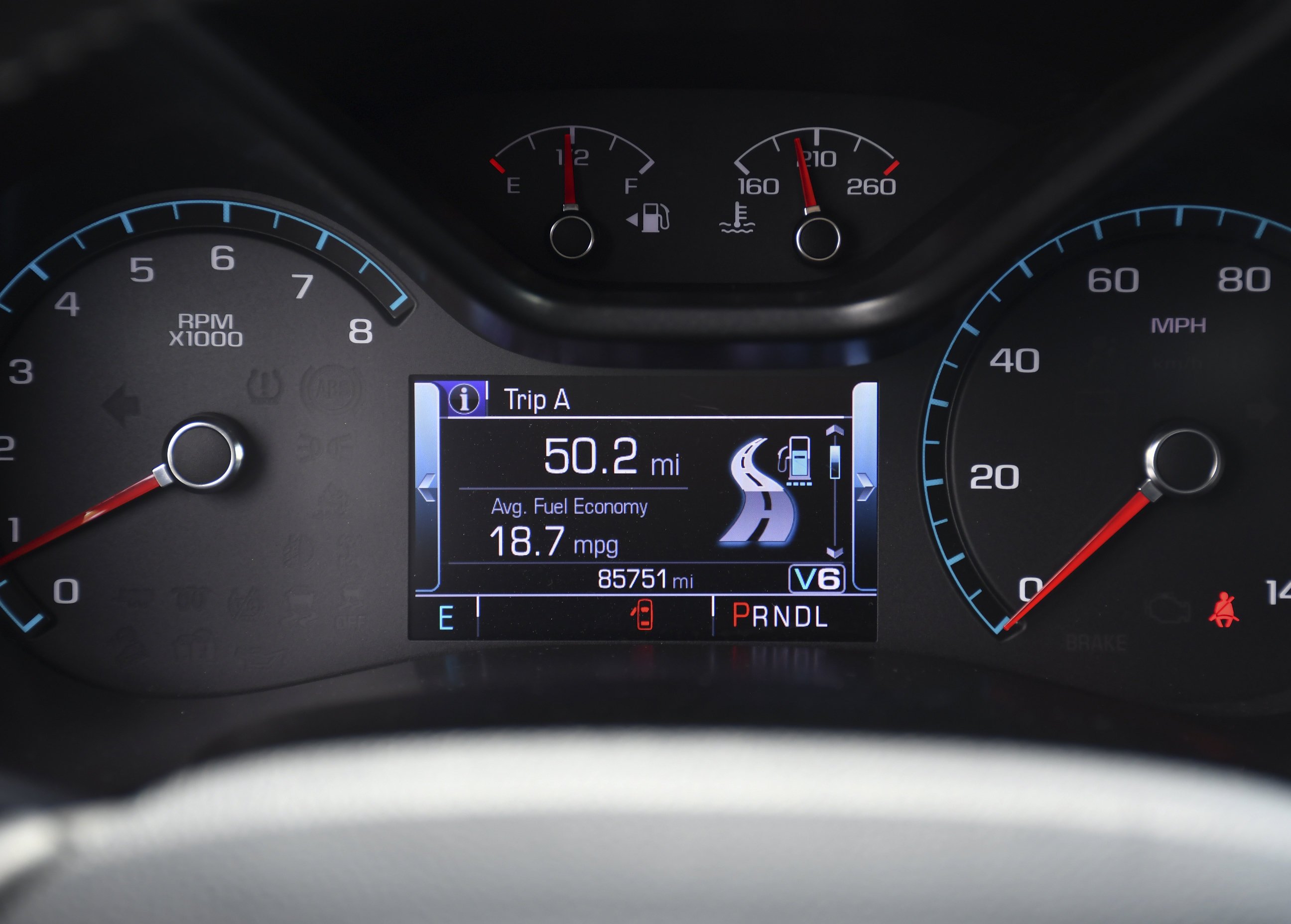 Used 2018 Satin Steel Metallic GMC 2WD SLT image 10