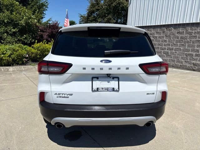 Used 2023 White Ford Active image 8