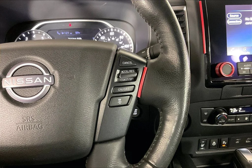 Used 2022 Blue Nissan SV image 19