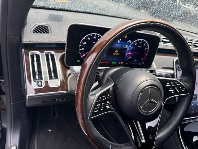 Used 2021 Black Mercedes-Benz S 580 image 5