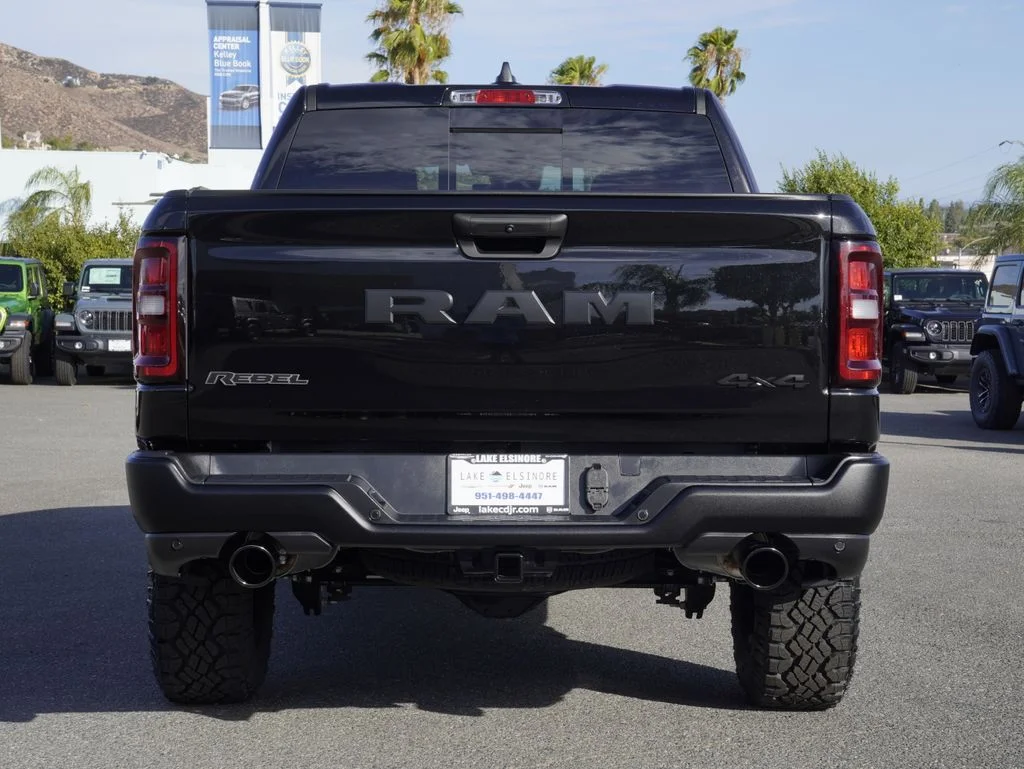 New 2026 Diamond Black Crystal Pearl-Coat Exterior Paint RAM Rebel image 4