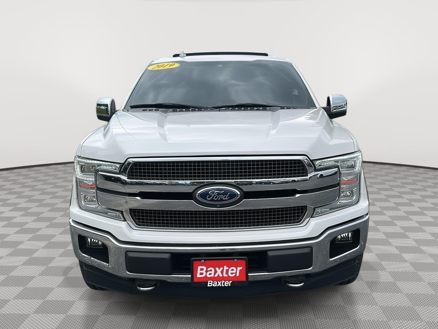Used 2019 White Platinum Metallic Tri-Coat/Stone Gray Ford King Ranch image 15