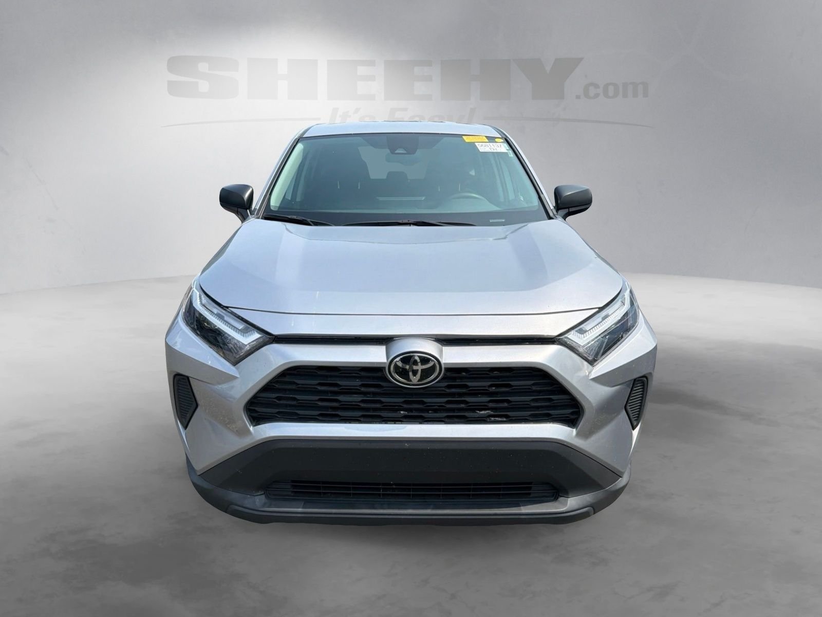 Used 2025 Silver Toyota LE image 7